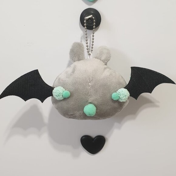 Totoro Gothic Bat Hanger Car Ornament Charm Wall Door Decor Halloween Accessory - Picture 5 of 5
